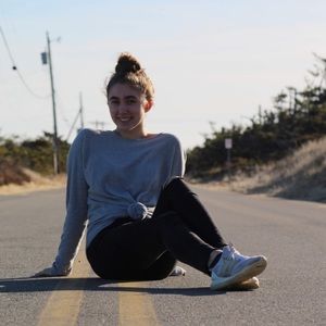 Meet your Posher, Abbey